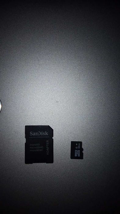 Cartão de memória Sandisc 32gb + adaptador