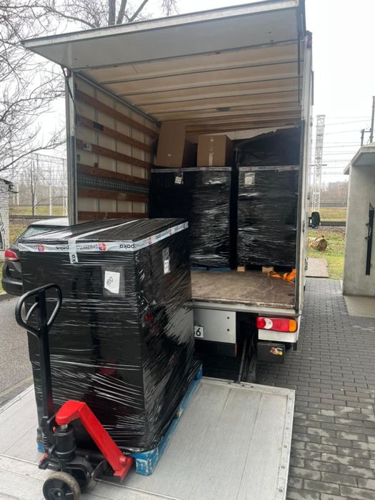 Przeprowadzki, transport , oczyszczanie mieszkań ,piwnic,  strychów