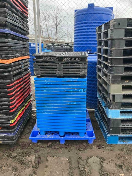 Продам пластикові піддони Б/В