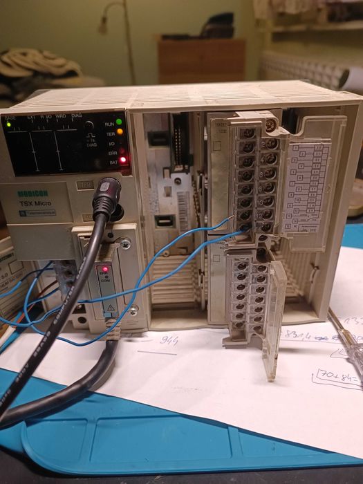 Sterownik PLC  TSX micro
