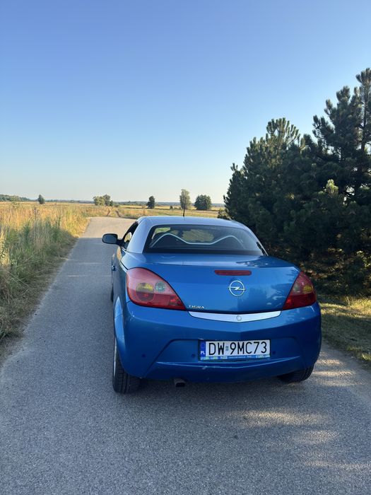 Auto opel Tigra automat
