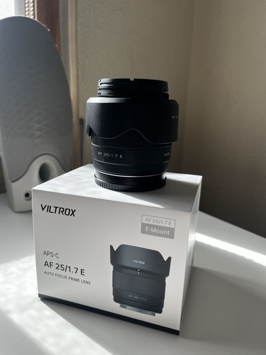 Kit Sony a6000 + Viltrox 25mm f/1.7 + Viltrox 56mm f/1.7 + acessórios (com caixas)
