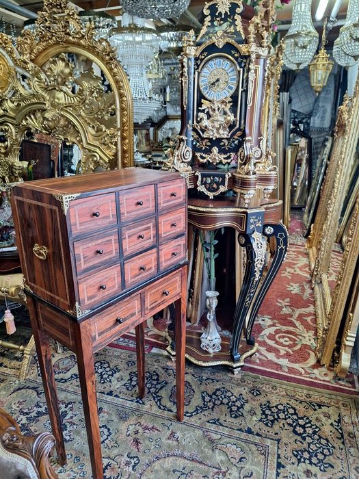 Móveis Contadores ( Pau Santo e Pau de Cetim)