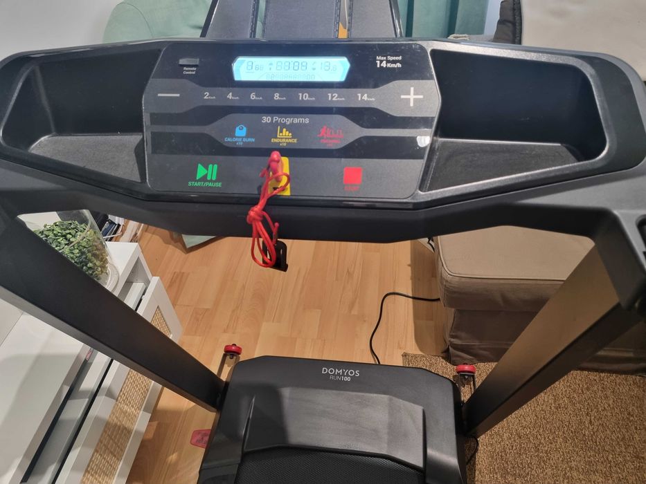 RUN 100 Treadmill454886516988334083