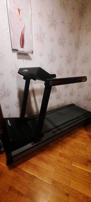 НR 9100 бу USA 182 кг 40 000 грн бігова доріжка