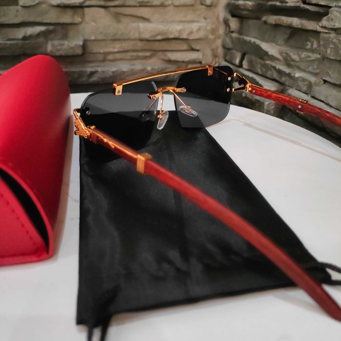 Nowe stylowe okulary przeciwsłoneczne z etui dla kobiet