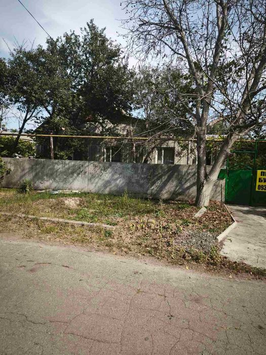 Продам газифікований будинок 100,1 кв.м зі зручностями та ділян 15сот