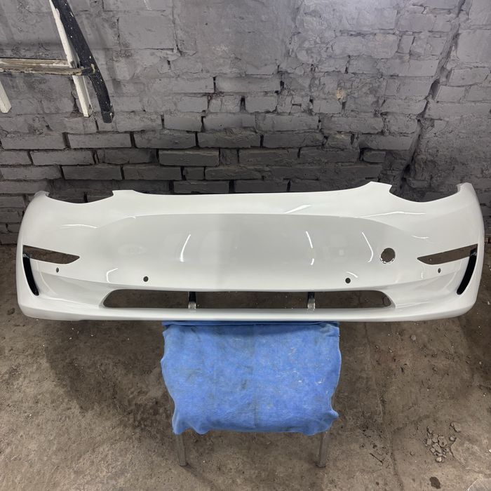 Ідеальний передній бампер тесла модел 3 М3 з партрониками