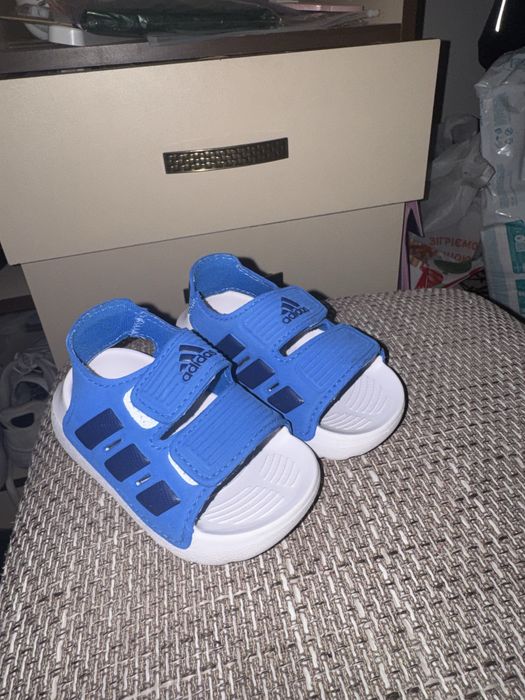 Босоніжки adidas оригінал 11 см