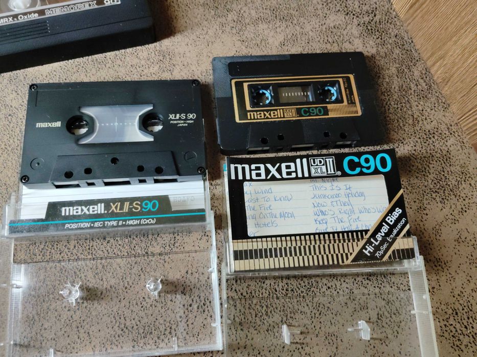 аудіо касети Memorex .Maxell хром і ін.