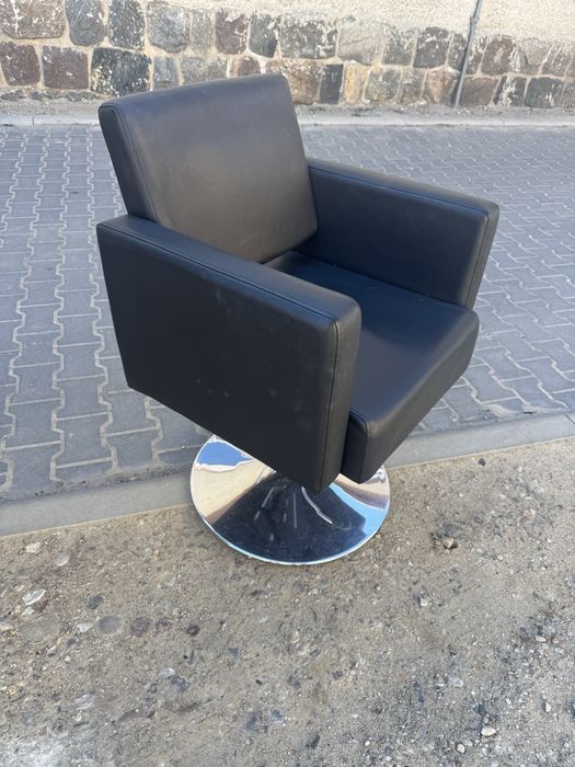 Fotel fryzjerski