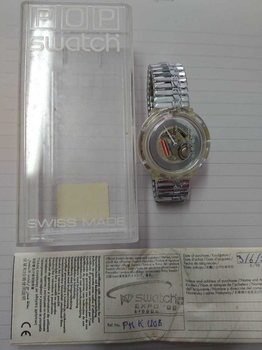 relógio Swatch com caixa