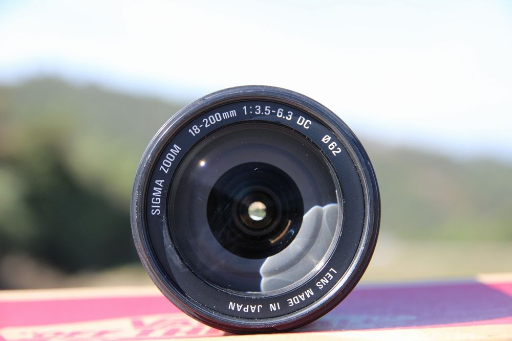 Sigma 18-200mm F/3.5-6.3 DC ( Canon EF)