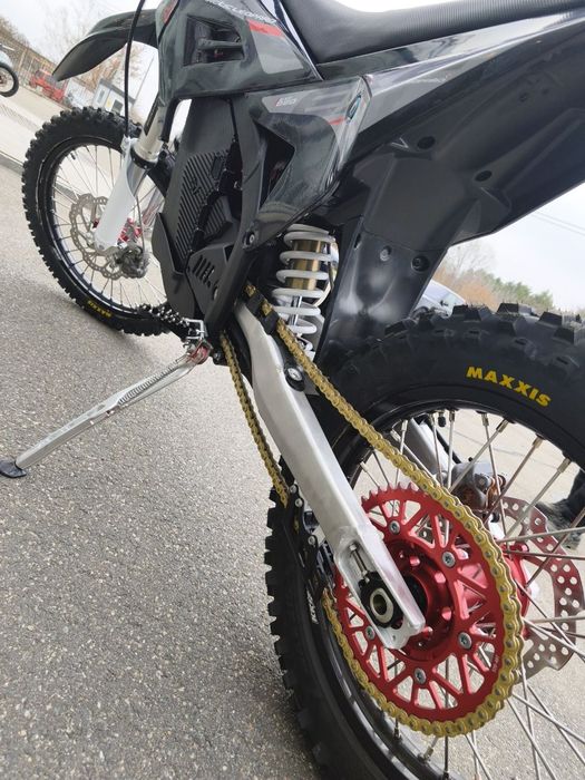 ArcticLeopard E-XE Cheetah 880 флагман електро ендуро кросс мото