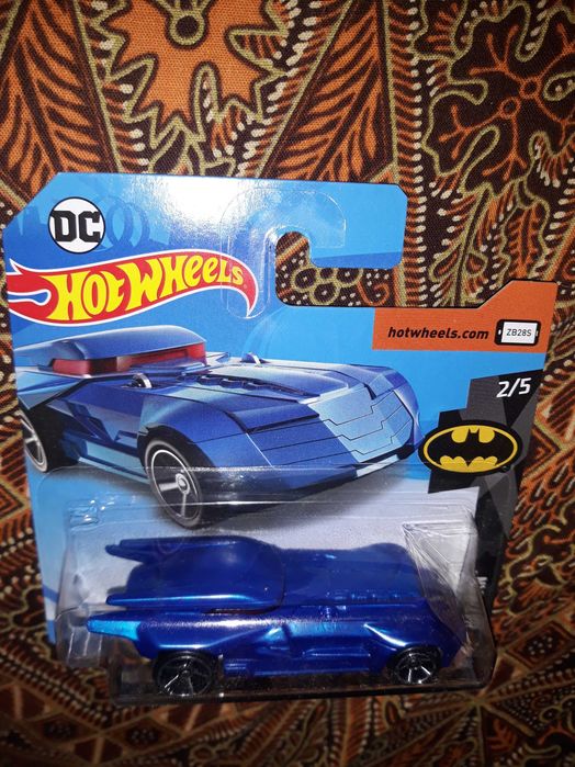 Hot Wheels Batmobile