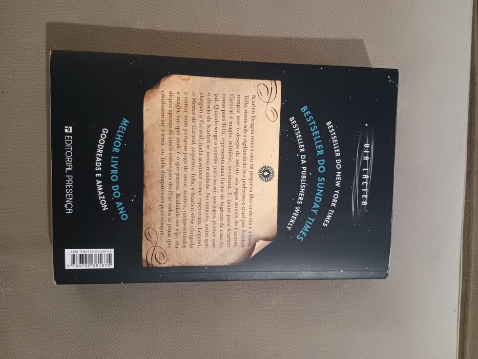 Caraval  livro de Stephanie Garber