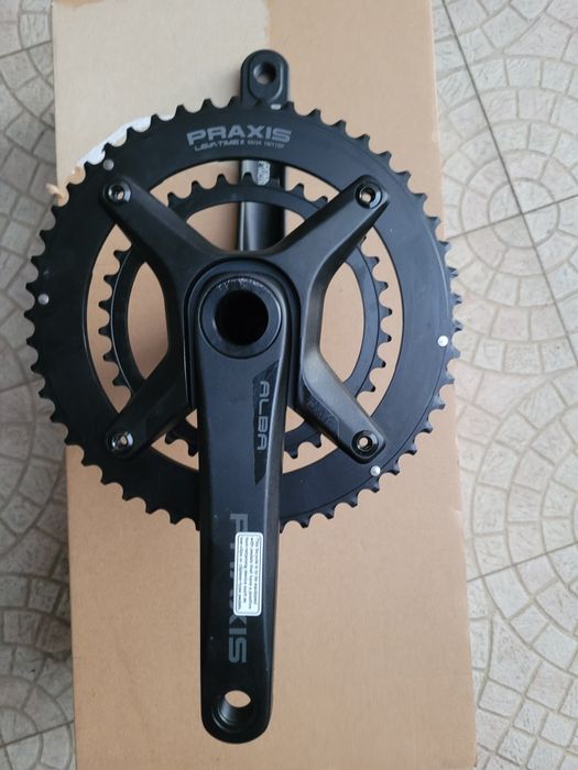 Selins selle Itália ,bontrager, pedaleira praxis alba,roda frente 29 alexrims  24