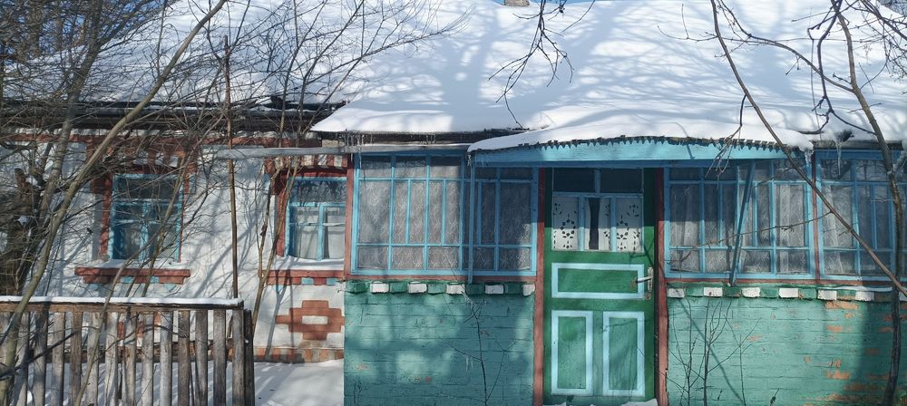 У продажі будинок .