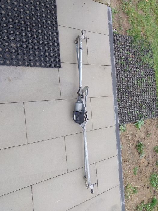 Mechanizm wycieraczek z silniczkiem opel astra k