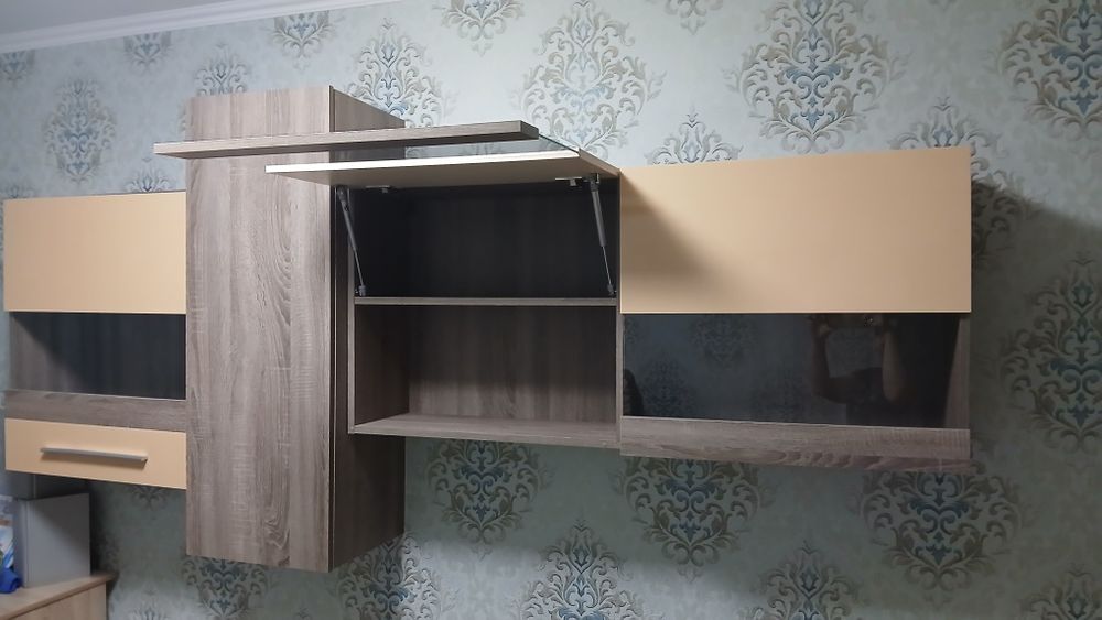 Стінка Токіо б/у