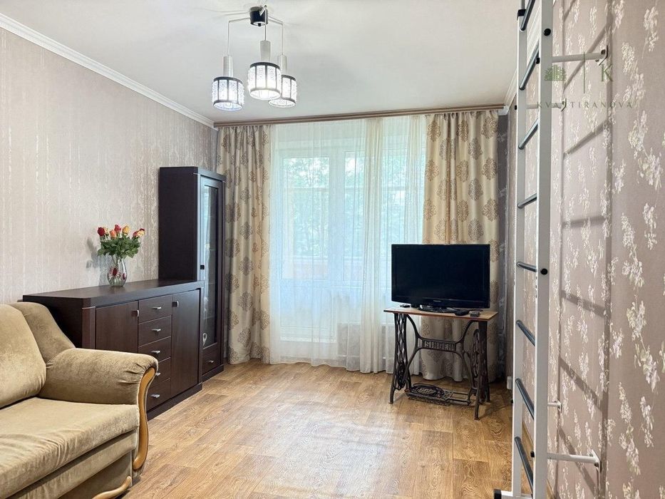 Сертификат Продам 3к квартиру с ремонтом, у порога метро Студенческая - View 2