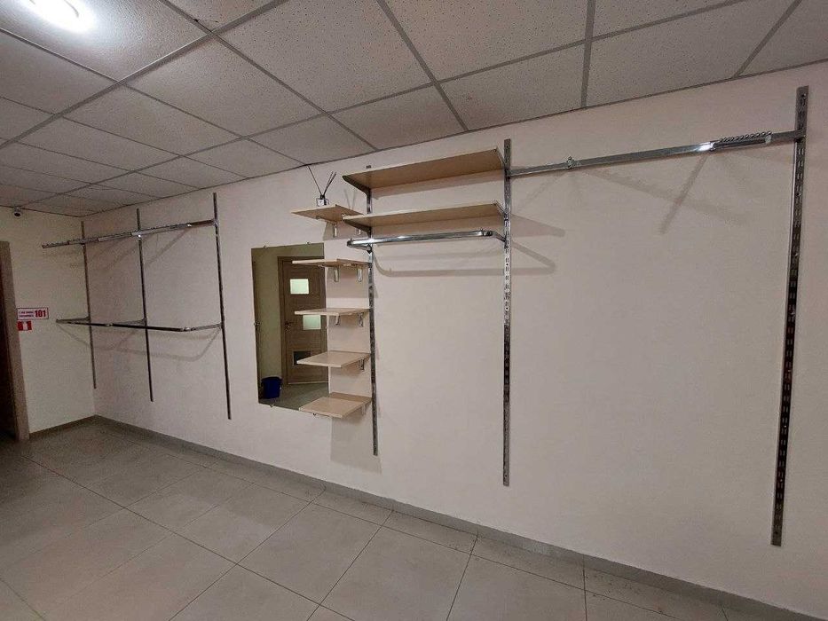 Стелажі торгівельні для магазину Одягу/гардеробної, секції стелажів