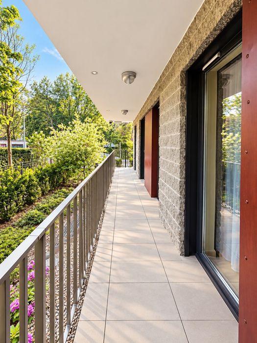 Saska Kępa, taras z ogródkiem, kameralny apartamentowiec, garaż