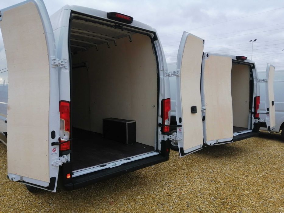 Zabudowa auta dostawczego Fiat Ducato L4H3