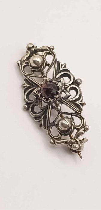 Broszka z granatem 2073