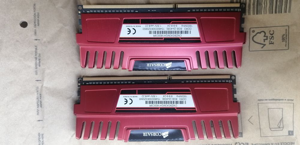 Memórias RAM Corsair Vengeance DDR3L 1600Mhz