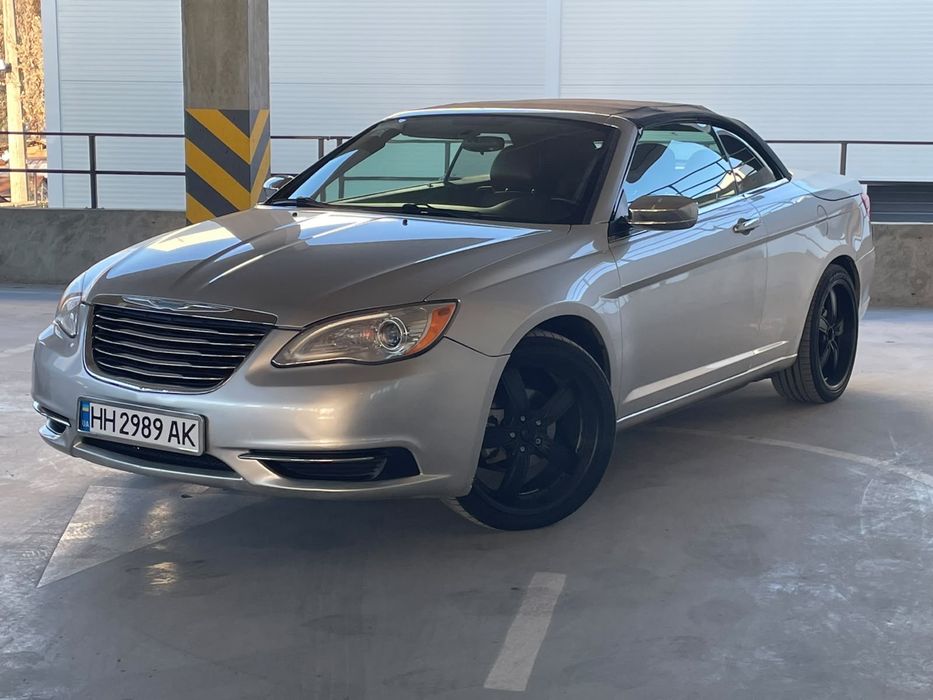 Продам Chrysler 200C