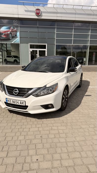 Nissan Altima 2016год
