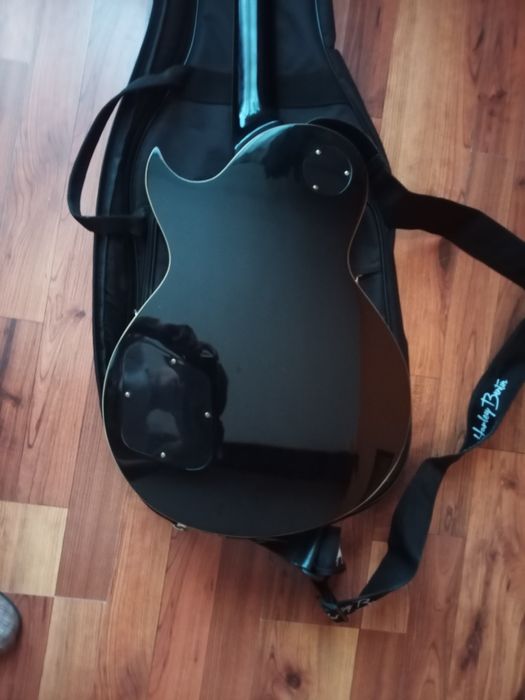 Elektryczna gitara Harley Benton w stylu Les Paul Custom