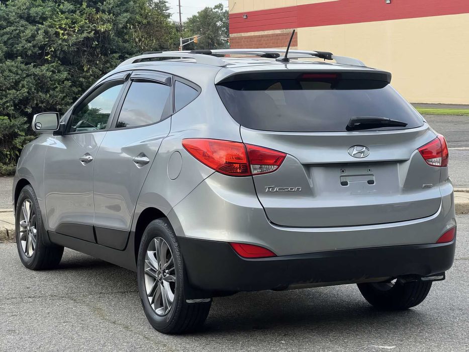 Hyundai Tucson      2015