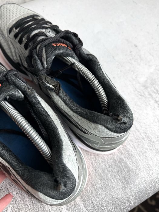 Кросівки чоловічі Asics GT-2000 5 46(29)