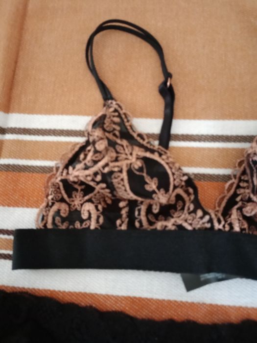 Bielizna osobista damska.