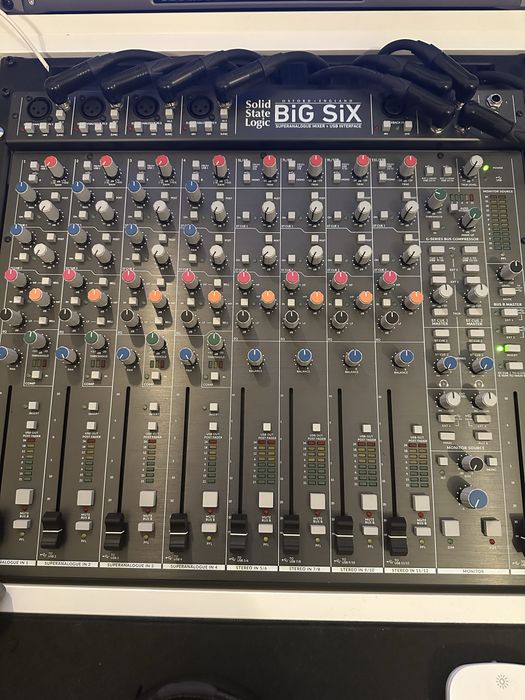 Mesa de mistura SSL Big Six