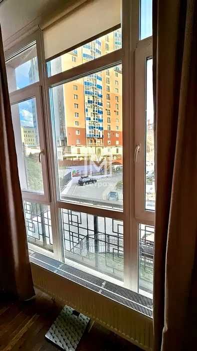 Продам 2к квартиру 70м2 в ЖК ЛАЙНЕР, Центр (18236)