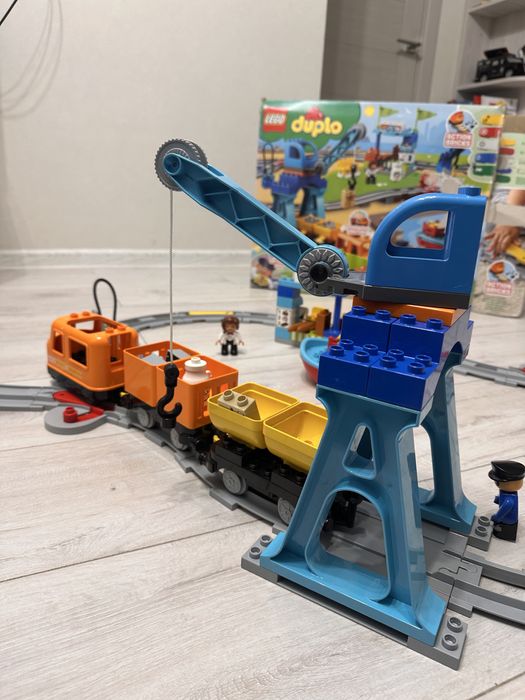 Lego duplo вантажний потяг