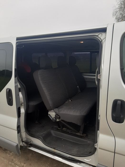 Renault Trafic 2.5 (150,,ps)2007 280 000 км.