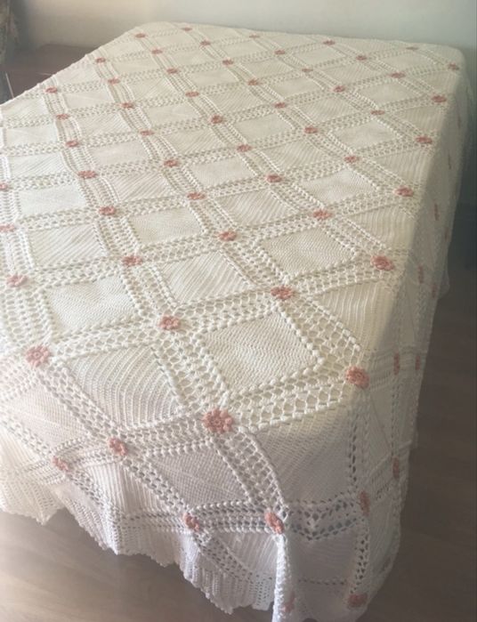 Colcha de croché artesanal King Size 270×250 cm