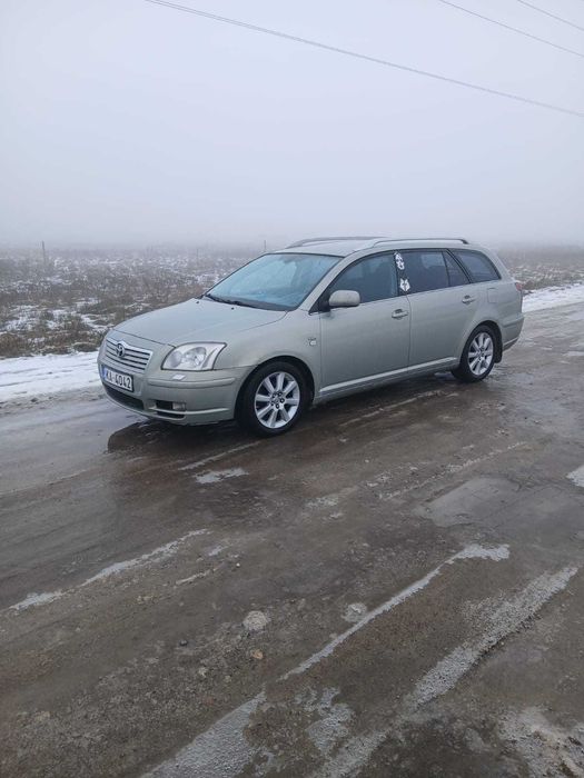 Продаж Toyota Avensis