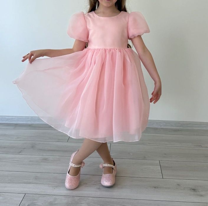 Дитяча рожева сукня плаття та туфлі