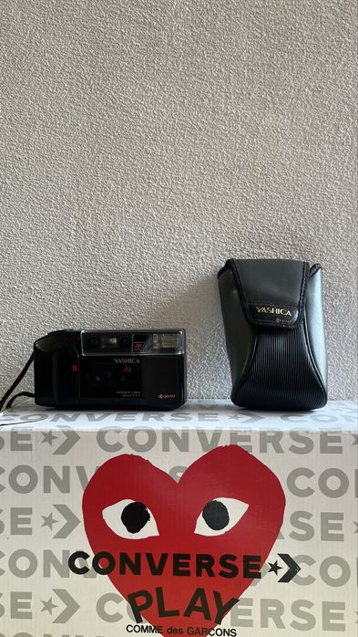 Yashica j-2 AF плівкова камера