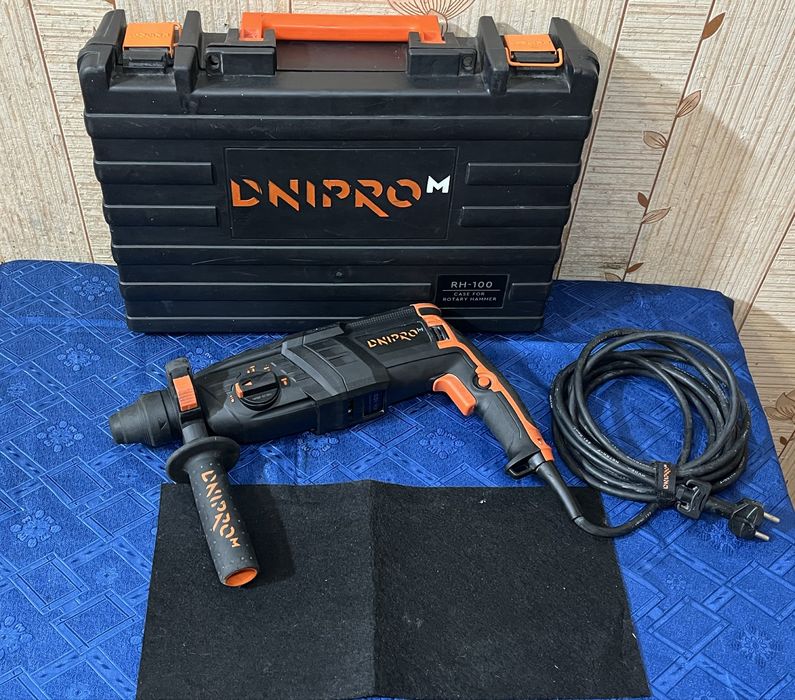 Dnipro-M RH-100 Перфоратор SDS+ 2.8Дж 880Вт Кейс