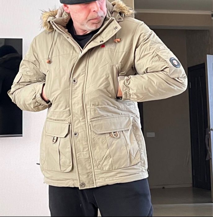 Фірмова Куртка пуховик Jeep супер тепла р.L