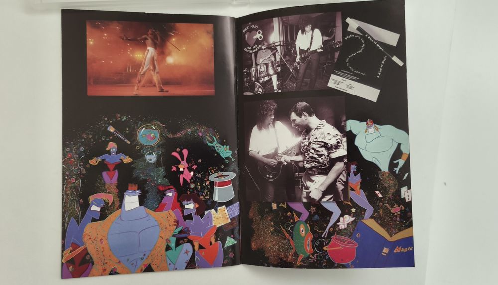 Queen Live at Wembley Stadium