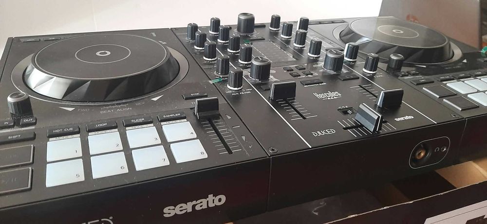 Hercules DJControl Inpulse 500 – Como Nova (Na Caixa e com Películas)