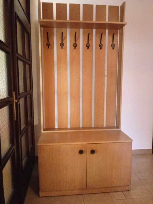 Garderoba w jasnym kolorze/  vintage /