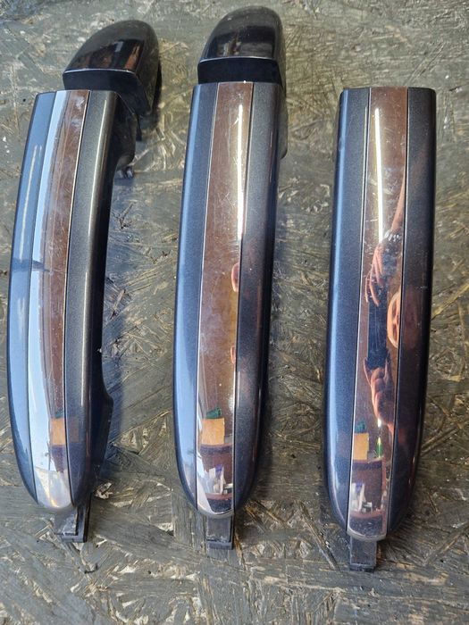 Klamki Zewnetrzne Ford Galaxy MK II 6M21U22404CC